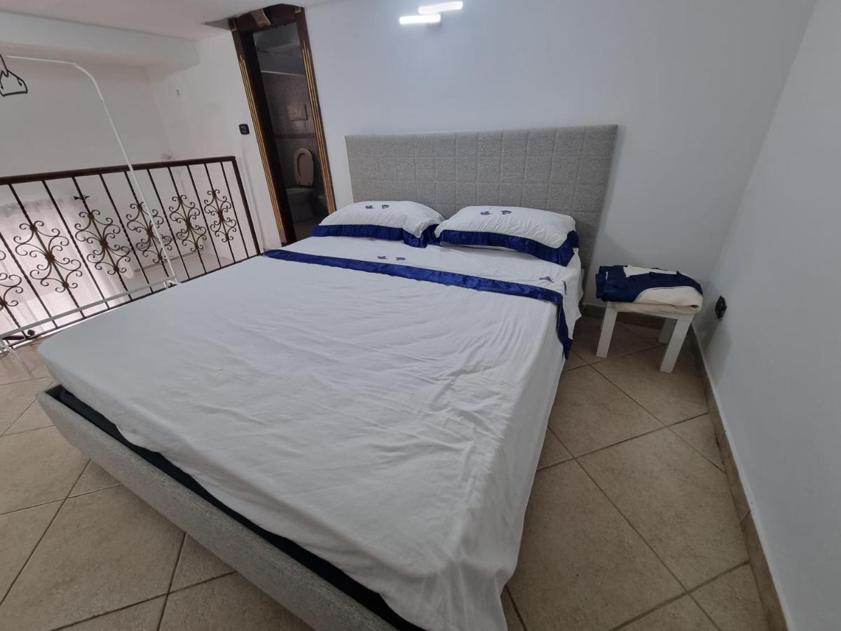 B&B Casa Napoli Bagian luar foto