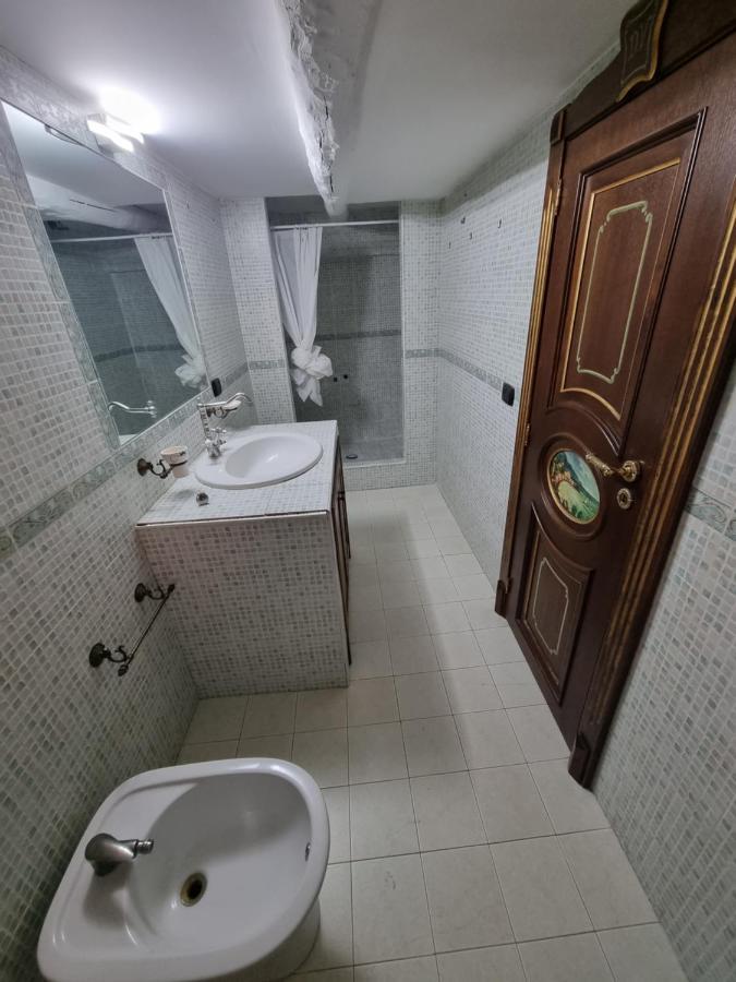 B&B Casa Napoli Bagian luar foto